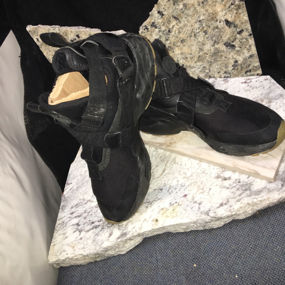 Nike Huarache Women’s City Shoes